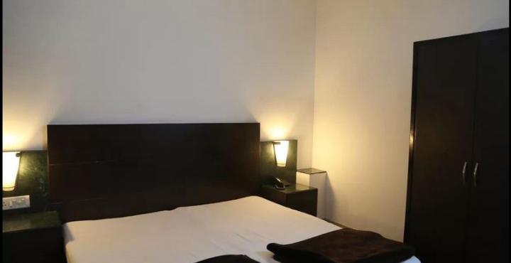 Oyo 13541 Otani Hotel Delhi  Ngoại thất bức ảnh
