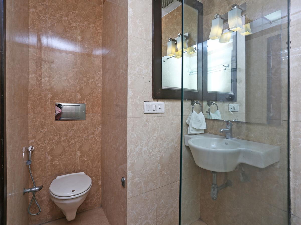 Oyo 13541 Otani Hotel Delhi  Ngoại thất bức ảnh