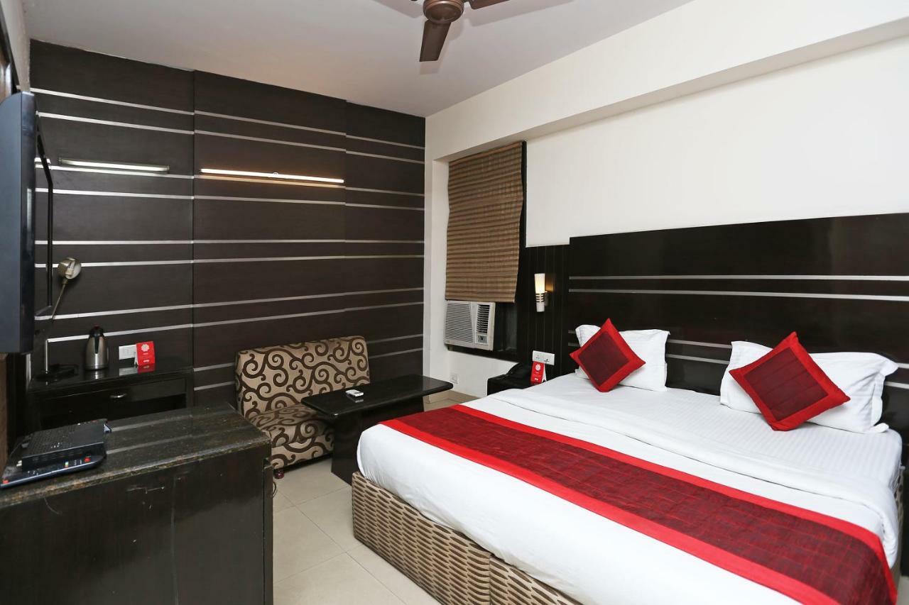 Oyo 13541 Otani Hotel Delhi  Ngoại thất bức ảnh