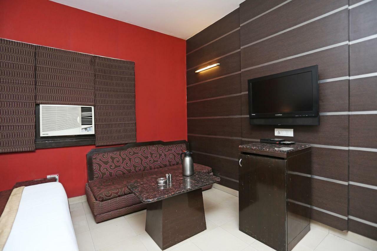 Oyo 13541 Otani Hotel Delhi  Ngoại thất bức ảnh